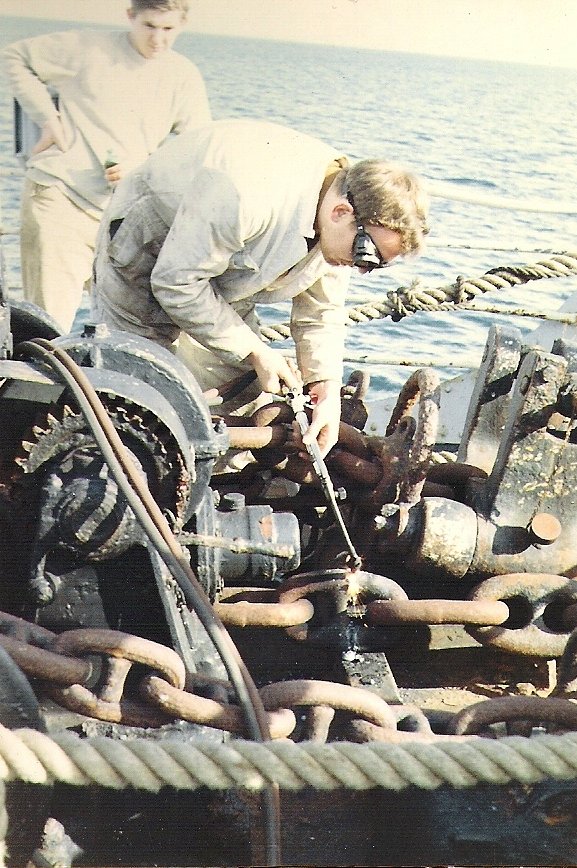 Anchor chain cut